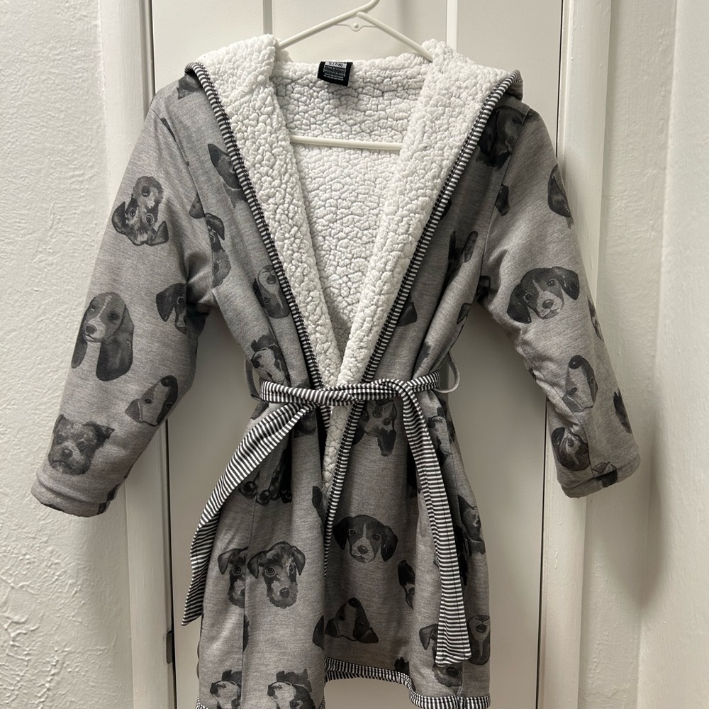 Kids Cozy Robe Size 7/8